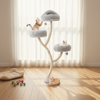 Arbre à chat 3 niveaux de luxe moderne avec plateforme de saut, balles suspendues, poteaux à gratter en sisal et emballage en carton écologique