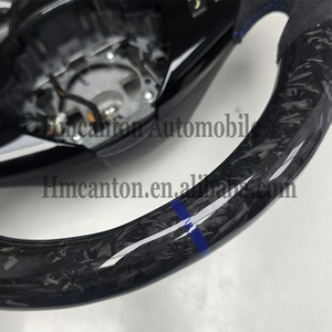 Nouvelles arrivées en stock : Volant sport en fibre de carbone forgée et Alcantara avec bande rayée pour BMW E60 2007 - Product Image 4