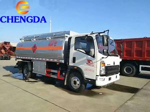 Howo Big and Small 8 Ton 8X4 8X8 6X4 <span class=keywords><strong>4X4</strong></span> Mini Tank Truck Work 6 Wheeler Sino Truck Precio con servicio personalizado - Product Image 4