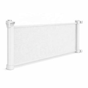 Barrera Plegable Portátil de Acero Multifuncional <span class=keywords><strong>para</strong></span> <span class=keywords><strong>Perros</strong></span> y Bebés con <span class=keywords><strong>Puerta</strong></span> Retráctil de Malla Mágica <span class=keywords><strong>para</strong></span> Cocina, Área de Juegos y Baño - Product Image 1