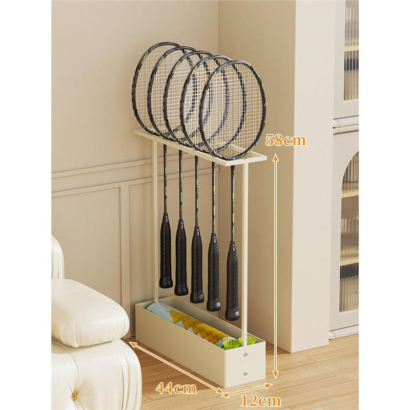 ชั้นวางไม้แบดมินตันสีขาว