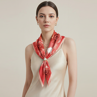 Foulard carré en soie de mûrier de grade 6A, motif floral pivoine rouge chaud, soyeux et fluide, avec création artistique personnalisée, faible MOQ, OEM