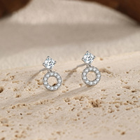 Boucles d'oreilles clous classiques en argent 925 plaqué rhodium, forme fleur, zircon - Cadeau idéal pour les occasions festives