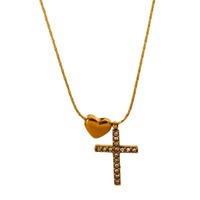 Collier fin en acier inoxydable avec pendentif cœur et croix minimaliste, ornements plaqués or raffinés, vente en gros pour femmes TGXL14739