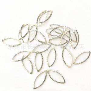 Fermoir creux en forme d'œillet en acier inoxydable Wise pour la fabrication de bijoux, accessoires pour bracelets DIY, 38 mm, couleur argent - Product Image 1