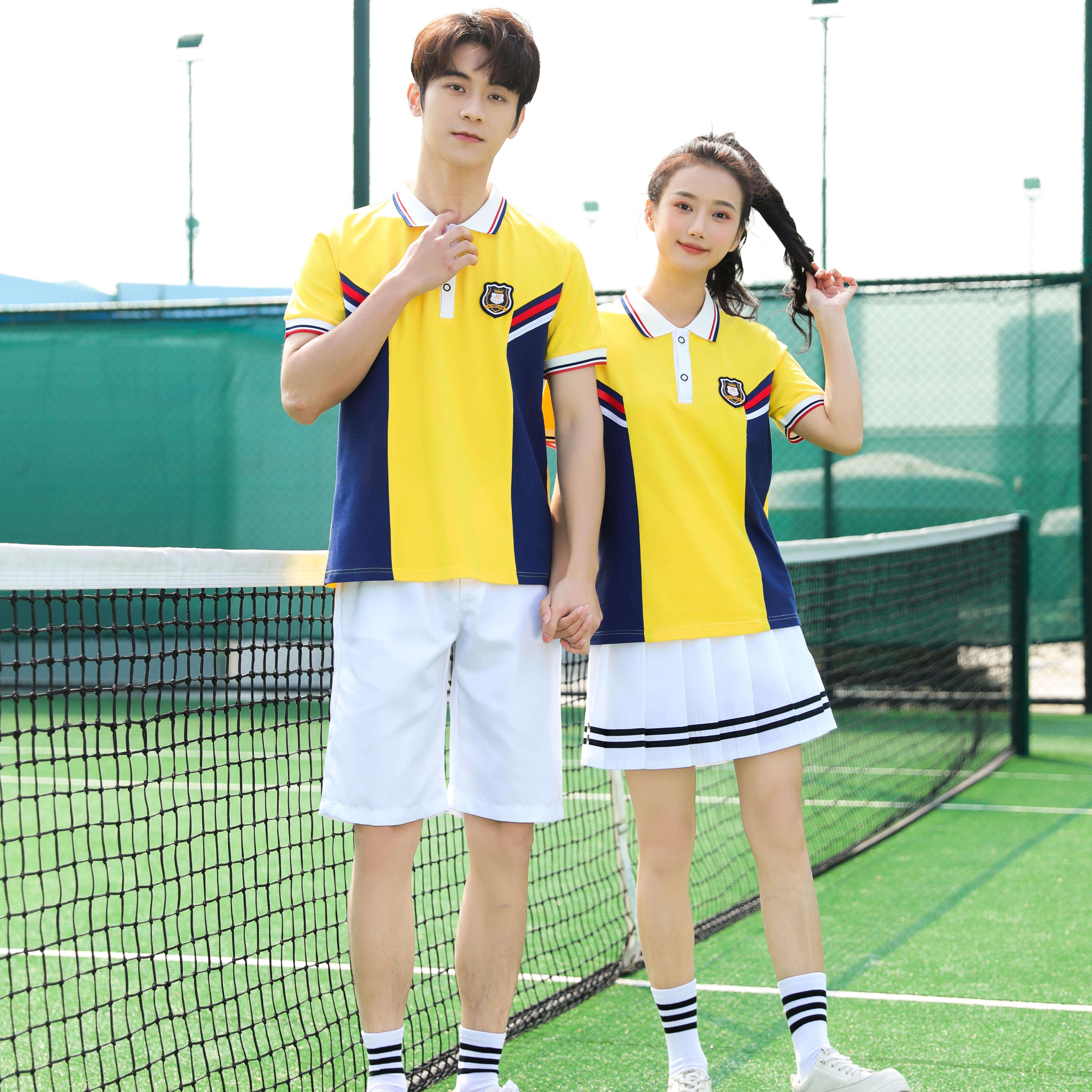 เสื้อโปโลสีเหลือง + กระโปรงสีขาว