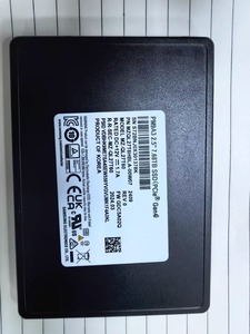 HORNG SHING Disque SSD utilisé MZQL27T6HBLA-00W07 PM9A3 U.2 7.68T SATA 6Gbps SSD - Product Image 4