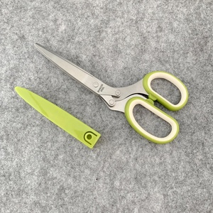 Hot bán <span class=keywords><strong>5</strong></span> Blades Mutil thép không gỉ kéo nhà bếp với PP và TPR xử lý - Product Image 1