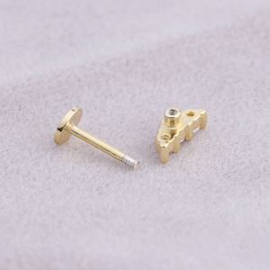 <span class=keywords><strong>Orecchini</strong></span> a perno piatti in <span class=keywords><strong>oro</strong></span> con zirconia per piercing al <span class=keywords><strong>trago</strong></span> da donna - Product Image 4