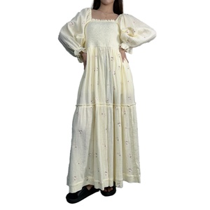 Robe de jardin décontractée élégante et ajustée pour femme, personnalisable, magnifique vêtement ample avec tissu tissé à motif écologique - Product Image 2