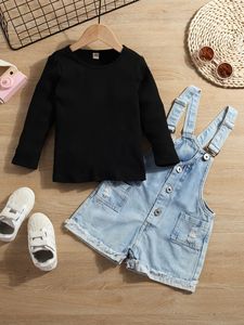 Abbigliamento per Bambini, Nuovo Set per Ragazze con Felpa a Maniche Lunghe in Maglia e Pantaloncini con Bretelle, Vendita all'Ingrosso - Product Image 3
