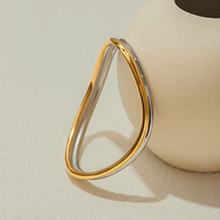 Bracelet double couche ondulé minimaliste moderne N&S pour femme, en acier inoxydable plaqué or 18 carats, bicolore, tendance