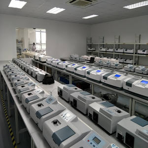 Labtex 190-1100nm Double Beam Uv Vis Spectrophotomètre Prix Laboratoire Spectrophotomètre <span class=keywords><strong>Uv-Vis</strong></span> <span class=keywords><strong>Portable</strong></span> - Product Image 5