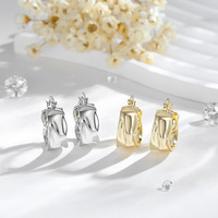 Boucles d'oreilles pour femmes Ada Jewelry, design tendance, laiton plaqué or 14 carats, vente en gros