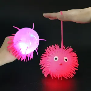 Atacado de borracha elástica espigão macio mole tentáculos extensíveis colorido legal soprador bola brinquedo brinquedo luminoso iluminado