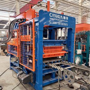 Máquina de fabricación automática de roturas, pavimentadora de cemento estándar, máquina de moldeo para fabricación de ladrillos entrelazados, 2017 - Product Image 2