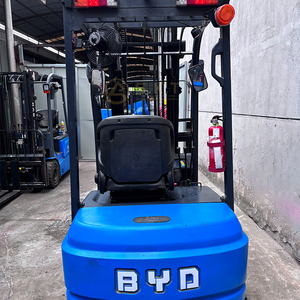 Montacargas Eléctrico Usado de 1.6 Toneladas, Alta Capacidad, de Segunda Mano, para Manejo de Materiales en Almacenes, Centros Logísticos y Movimiento de Palés - Product Image 6