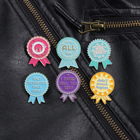 Broche en émail amusante en forme de médaille de dessin animé, badge créatif pour vêtements, sac à dos, chapeau, revers – Bijou de mode cool et mignon