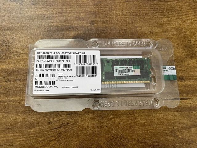 Memory HPE 32GB (1x32GB) Dual Rank X4 DDR4-3200 CAS-22-22-22 Registered Smart Memory Kit P06033-B21