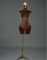 Mannequins brésiliens demi-corps grande taille pour femmes courbes, avec torse en tissu, poitrine et hanches généreuses, pour présentation BBL
