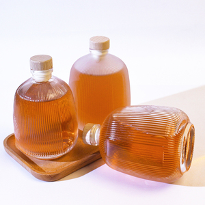 Bottiglia di Vetro Trasparente Satinata di Alta Qualità da 375ml 500ml Riciclabile per Vino e Liquori con Tappo in Sughero Sintetico - Product Image 6