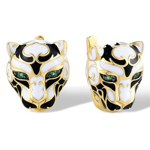 Orecchini a clip con testa di leopardo, design animale audace, gioielli di tendenza per donna, da indossare tutti i giorni. - Product Image 2