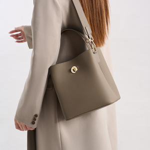 Bolso de Hombro Cruzado para Mujer COULD, Color Caqui, con Cierre de Cremallera y Hebilla, Diseño Cuadrado Horizontal, para Otoño - Product Image 1