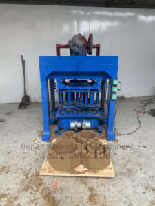 Tijdbesparende en draagbare 4-40 baksteenmachine, hete verkoop in <span class=keywords><strong>Botswana</strong></span>, met mineraalpoeder blokvormmachine - Product Image 6