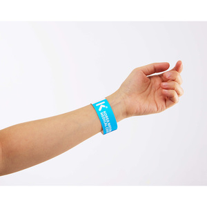 สายรัดข้อมือสำหรับงานอีเว้นท์ ควบคุมฝูงชน สายรัดข้อมือ TYVEK สีสันสดใส แบบเชื่อมต่อ ขนาด 19 มม. (3/4 นิ้ว) - Product Image 1