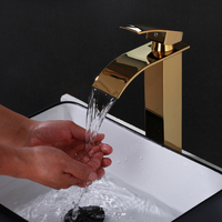 Robinet de salle de bain cascade haut en titane doré - Robinet de lavabo à poignée unique chaud et froid avec corps haut carré moderne