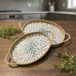 Plateau de service ovale en bambou LORD avec motif de feuilles et poignées à fleurs turquoise pour la décoration de table, modèle LV61617 - Product Image 4