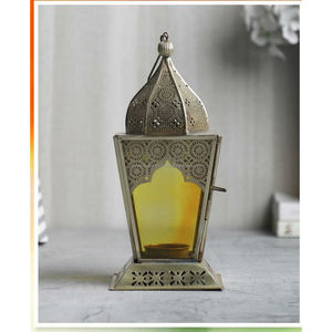 Portavelas de lujo de estilo árabe en metal con diseño decorativo perfecto para sala de estar decoración del hogar contenedor de velas - Product Image 1