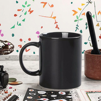 Mug en céramique de haute qualité entièrement noir en porcelaine à sublimation 350 ml Logo personnalisé Motif Design moderne pour les occasions de fête