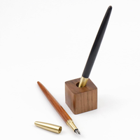 Support de stylo unique en bois massif de noyer et hêtre, artisanat créatif pour bureau et décoration de bureau