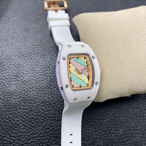 Reloj Elegante para Mujer RM – Diseño Candy Cotton, Reloj de Cerámica con Correa de Goma, Multifunción para Uso Diario, Regalo de Cumpleaños - Product Image 3