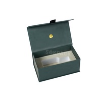 Boîte cadeau rigide de style livre avec couvercle à rabat magnétique personnalisé pour parfum, avec insert en mousse et estampage à chaud dorée, emballage cadeau de luxe