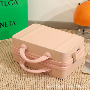 Mifaktory Makeup Case PU Material Zip Closure Portable Cosmetic Bag For Daily Use <b>Red</b> Color - Product Image 4
