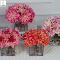 Arrangement floral de Dahlia artificiel au toucher réel personnalisé de haute qualité avec vase carré et fausse eau