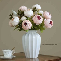13 têtes de pivoines artificielles en soie de style européen, décorations pour la maison ; bouquet de fleurs artificielles pour la Saint-Valentin et les mariages
