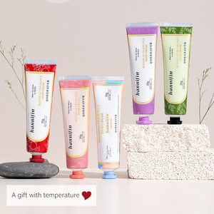 Crema de Manos Perfumada con Aceites Esenciales a Base de Plantas de 35G, Crema de Manos Refrescante y Blanqueadora, Crema de Manos Hidratante - Product Image 2