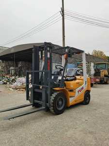 Chariot élévateur diesel d'occasion TCM FD30 3 tonnes en excellent état, moteur et boîte de vitesses d'origine japonaise, en promotion - Product Image 4