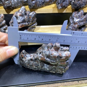 <span class=keywords><strong>Cabeza</strong></span> <span class=keywords><strong>de</strong></span> Dragón <span class=keywords><strong>de</strong></span> Cristal Yooperlite Tallada a Mano, Cristal Natural con Reacción UV, para Decoración y Regalo, en Oferta - Product Image 4
