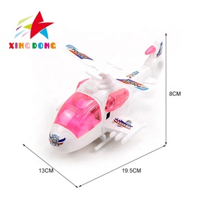 Avión de juguete de plástico con luz, cápsula de avión de plástico, línea de tracción pequeña - Product Image 2