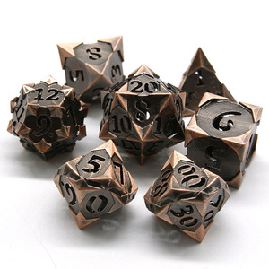 Juego de Dados Poliédricos de Metal Hueco Mágico Personalizado de 7 Piezas para Juegos de Rol/Juegos de Mesa - Product Image 5