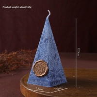 Vintage Mehrseitige Pyramidenförmige Handgemachte Sojabohnen-Mischwachskerze mit Mattierter Textur, Geeignet für Heimdekoration, Geschenk, Großhandel