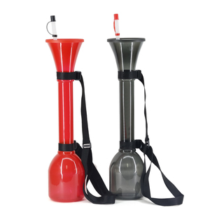 Grand gobelet en plastique avec cordon et support de couvercle pour fêtes, bière, jus, logo personnalisé, vente en gros - Product Image 3