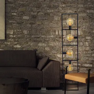 Metal Floor Lamp Silhueta para Sala de Estar Black Frame Standing Floor Lamp Luxo Interior Iluminação Industrial House Decor