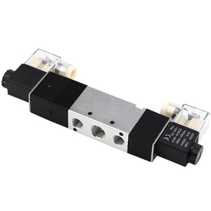 Válvula Solenoide de Cinco Vías y Tres Posiciones 4V330-08-10 DC24V, Tamaño de Puerto de 1/2 Pulgada, Parada Central y Sellado - Product Image 2