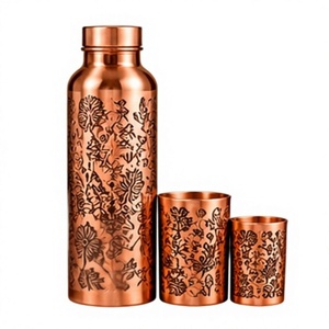 Juego de Botella de Agua y Vasos de Cobre Vintage de Lujo, 3 Piezas, con Diseño de Flores Talladas, Ecológico - Product Image 1