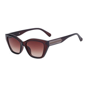 My-99222 Gafas de sol tipo ojo de gato para mujer, montura negra de PC, protección UV400, clase 2, diseño cuadrilateral moderno - Product Image 4